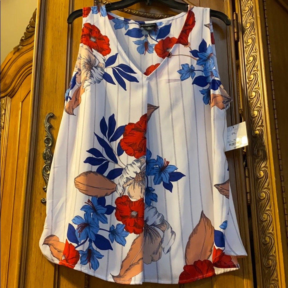 WHITE STRIPE FLORAL TOP!!